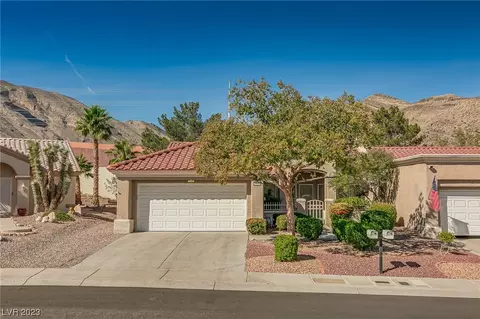 2905 Big Green Ln, Las Vegas, NV 89134