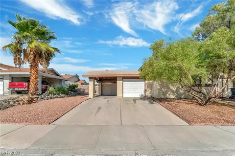 6720 Ledgewood Dr, Las Vegas, NV 89103