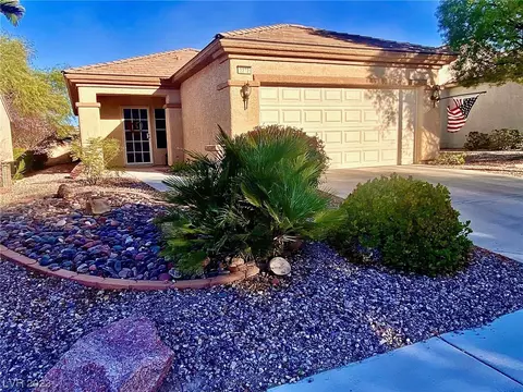2272 Garden City Ave, Henderson, NV 89052
