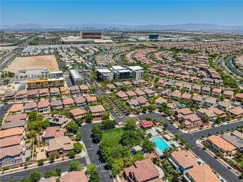 1170 Prospering Creek St #5, Las Vegas, NV 89135