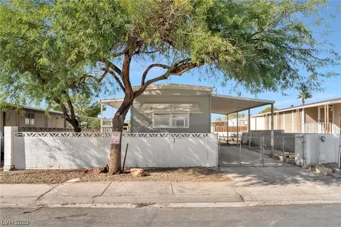 3477 Cape Cod Dr, Las Vegas, NV 89122