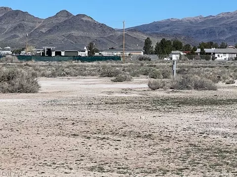 4260 Jasmine St, Pahrump, NV 89048