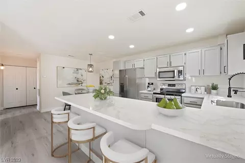 2725 S Nellis Blvd #2043, Las Vegas, NV 89121