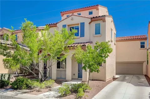 6570 Grand Concourse St, Las Vegas, NV 89166