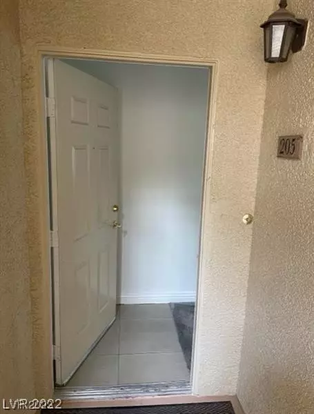 7163 S Durango Dr #205, Las Vegas, NV 89113