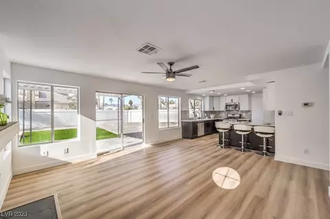 5117 Sierra Blanca Ln, North Las Vegas, NV 89031