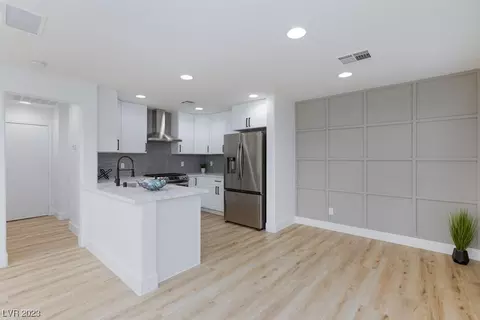 971 Grand Cerritos Ave, Las Vegas, NV 89183