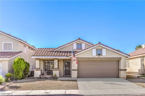 6669 Lucky Strike Way, Las Vegas, NV 89108