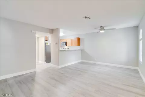 1800 Edmond St #143, Las Vegas, NV 89146