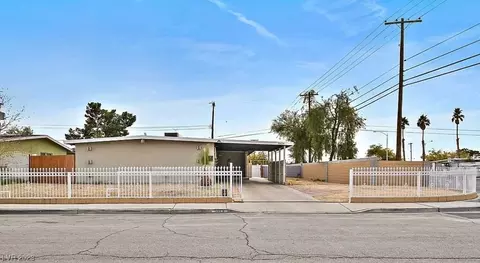 5029 Newton Dr, Las Vegas, NV 89122