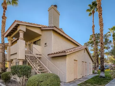 904 Boulder Springs Dr #201, Las Vegas, NV 89128