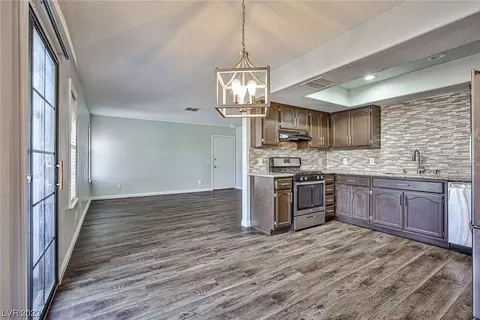 6611 W Tropicana Ave #101, Las Vegas, NV 89103