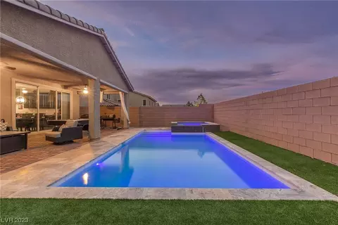 994 Barker Ridge St, Henderson, NV 89002