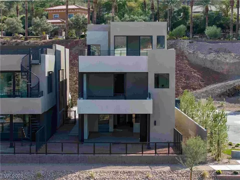 Undisclosed, Henderson, NV 89011