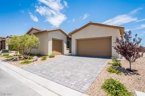 200 Harris Peak St, Las Vegas, NV 89138