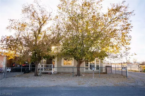 960 S Firebird Cir, Pahrump, NV 89048