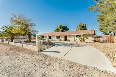 7930 Hickam Ave, Las Vegas, NV 89129