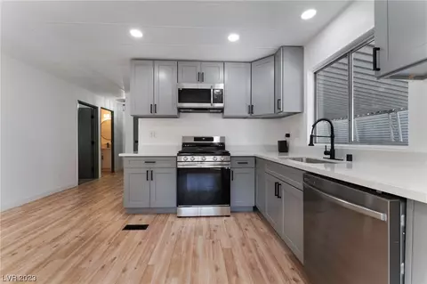 3447 Jewel Cave Dr, Las Vegas, NV 89122
