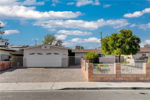 805 Fairway Dr, Las Vegas, NV 89107