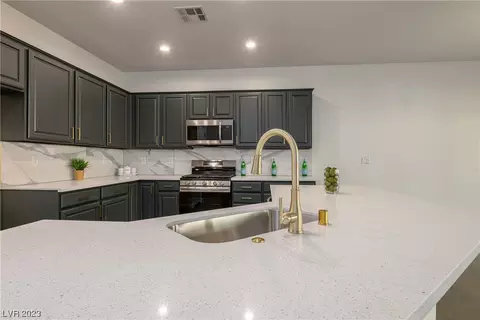 2330 Amana Dr, Henderson, NV 89044