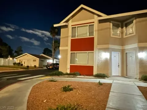 100 S Crestline Dr #13, Las Vegas, NV 89107
