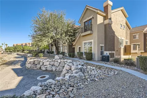 2780 Fountain Ridge Ln, Henderson, NV 89074