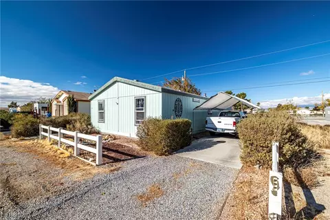 50 Queenstar St, Pahrump, NV 89048