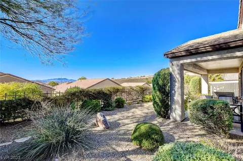 2521 Cosmic Dust St, Henderson, NV 89044