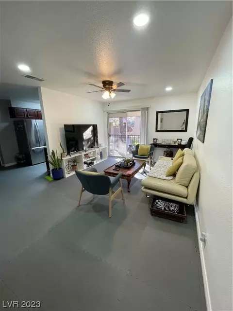 4310 Sandy River Dr #54, Las Vegas, NV 89103