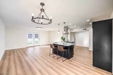 113 Chason St, Las Vegas, NV 89107