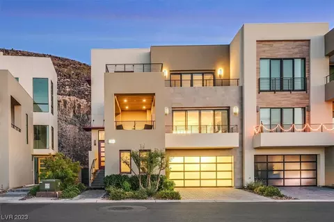 402 Tranquil Peak Ct, Henderson, NV 89012