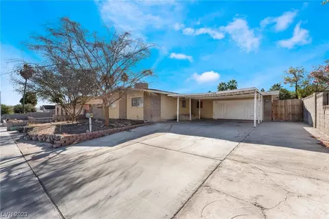 4479 Sun Valley Dr, Las Vegas, NV 89121