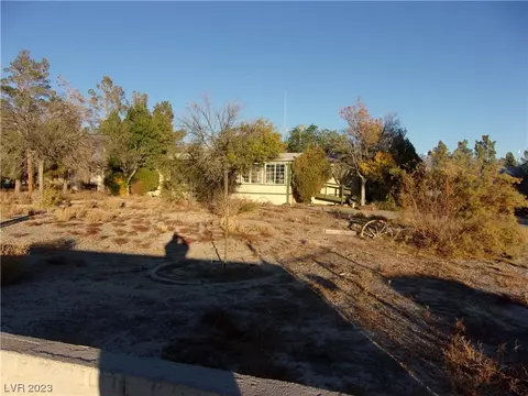 4401 N Leslie St, Pahrump, NV 89060