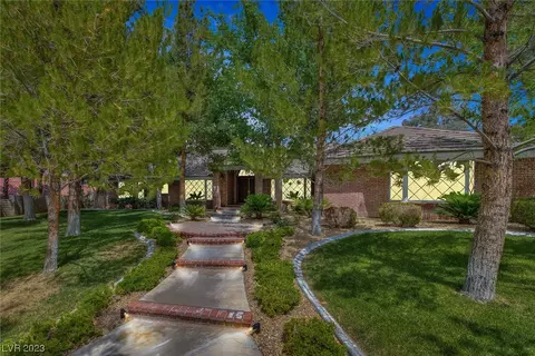 68 Quail Run Rd, Henderson, NV 89014