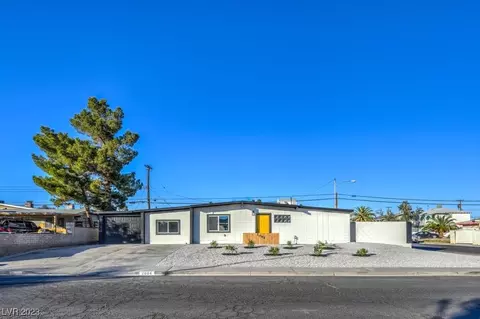 2084 Golden Arrow Dr, Las Vegas, NV 89169