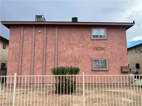 1529 Cobb Ln, Las Vegas, NV 89101