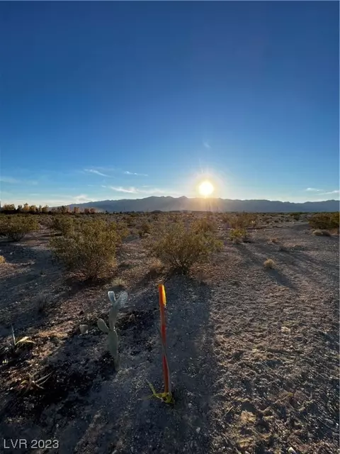 1831 E Mead St, Pahrump, NV 89048
