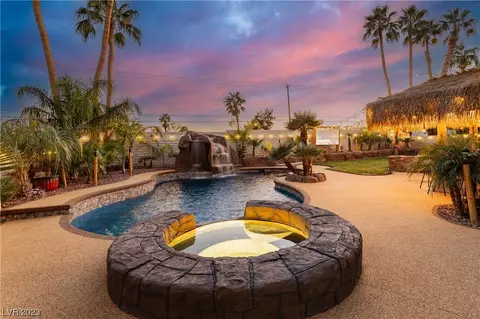 6607 Costa Brava Rd, Las Vegas, NV 89146