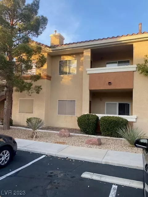 1050 E Cactus Ave #1025, Las Vegas, NV 89183