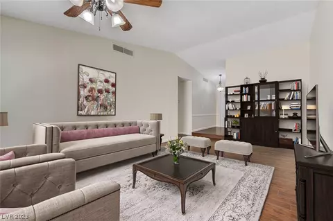 725 Prospect Ave, Henderson, NV 89002