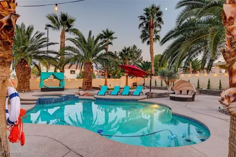 8144 Creek Water Ln, Las Vegas, NV 89123