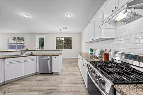 6768 Pastel Camellia St, Las Vegas, NV 89148