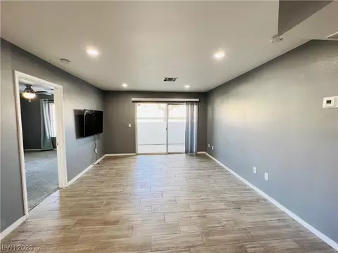 7100 Pirates Cove Rd #1057, Las Vegas, NV 89145