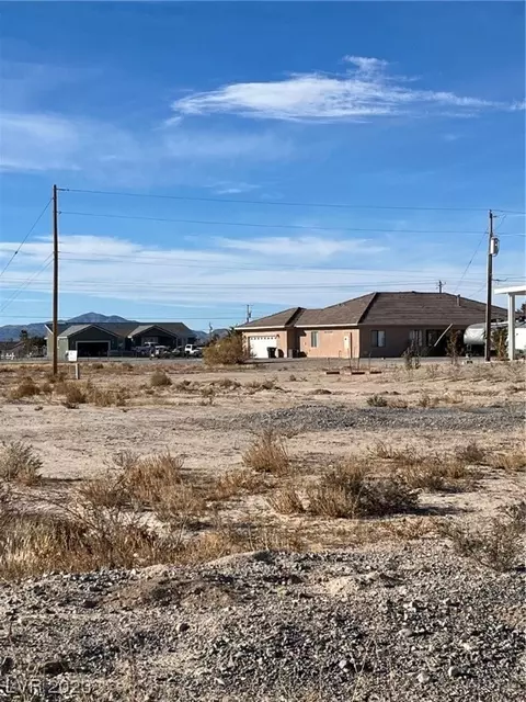 3160 S Torrey Pines Ave, Pahrump, NV 89048