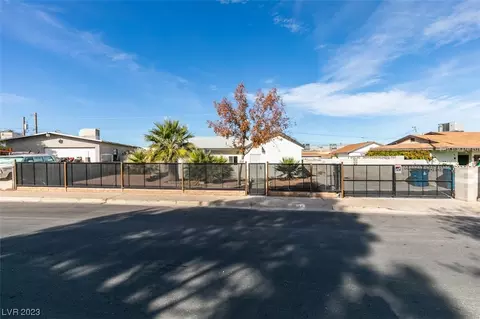 34 Arkansas Ave, Henderson, NV 89015