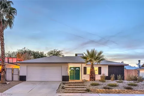 420 Pinecliff Dr, Las Vegas, NV 89145