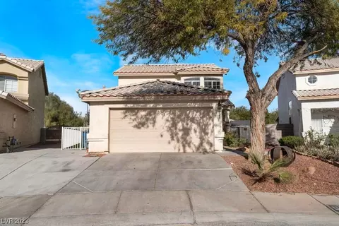 7520 Bowles Dr, Las Vegas, NV 89130