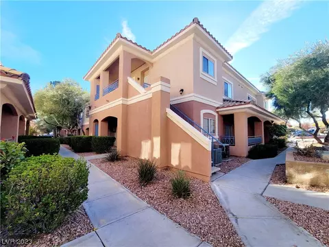 10524 Autumn Pine Ave #202, Las Vegas, NV 89144