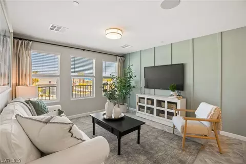 4278 Lemay St #1, Las Vegas, NV 89115