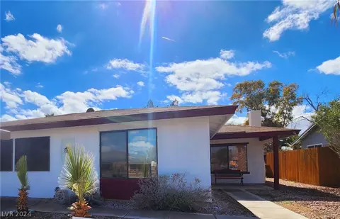 5505 Seattle Slew Dr, Las Vegas, NV 89108